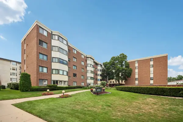 5500 Lincoln Avenue #107, Morton Grove, IL 60053