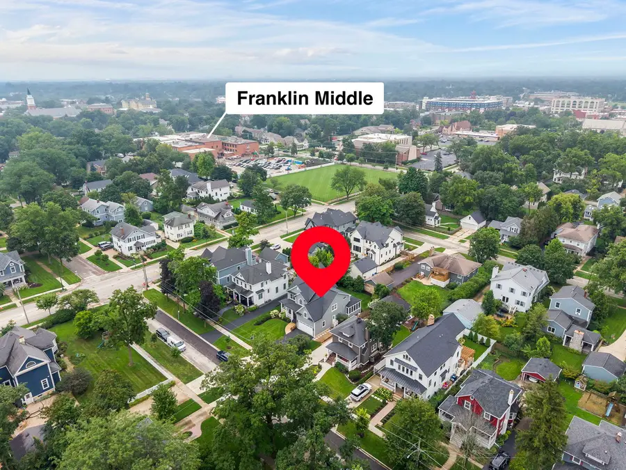 116 W Jefferson Avenue, Wheaton, IL 60187 - #3
