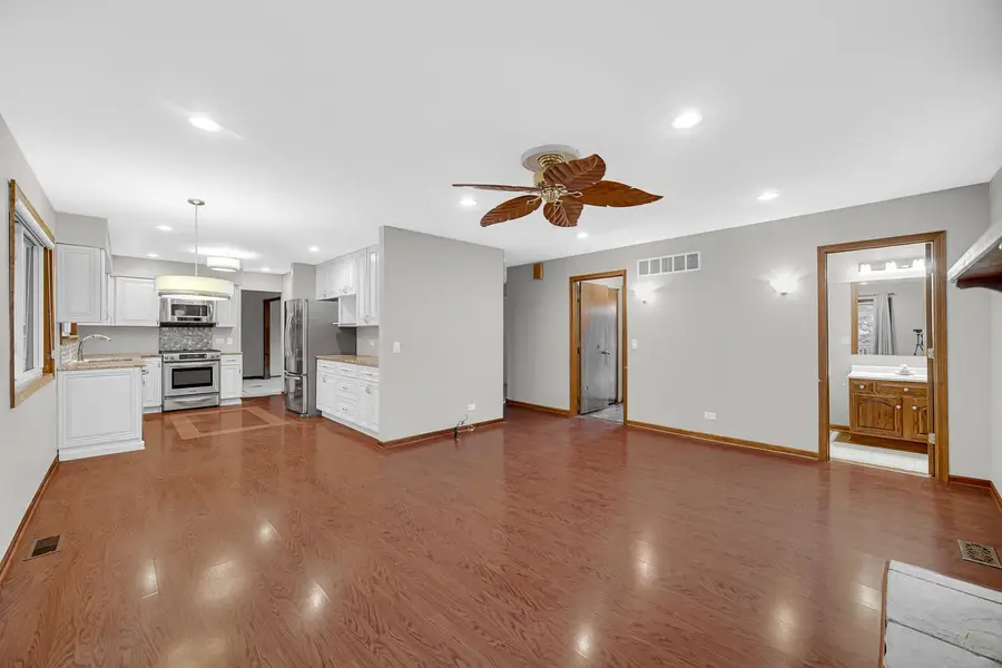 1293 Brave Court, Carol Stream, IL 60188 - #3