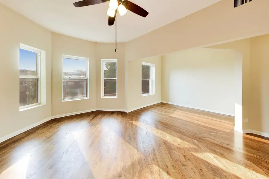 6520 S Ellis Avenue, Chicago, IL 60637 - #2