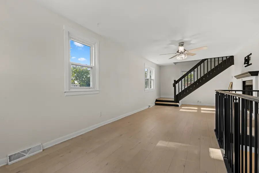 2904 Broadway, Rockford, IL 61108 - #3