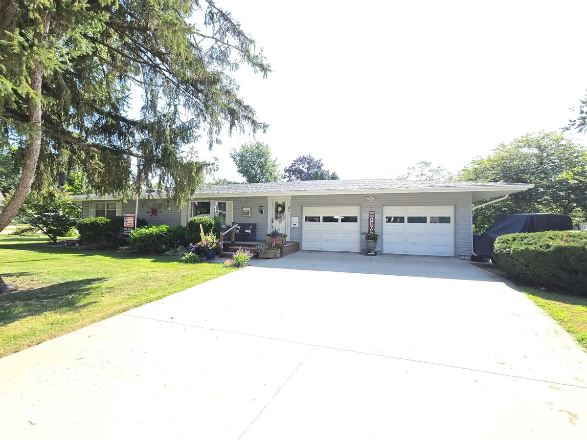 521 NW 1st Avenue, Galva, IL 61434 - #1