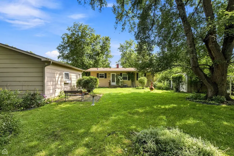 2402 Manor Lane, McHenry, IL 60051 - #3