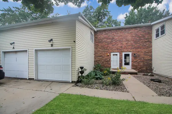 1530 Hunt Drive #B, Normal, IL 61761