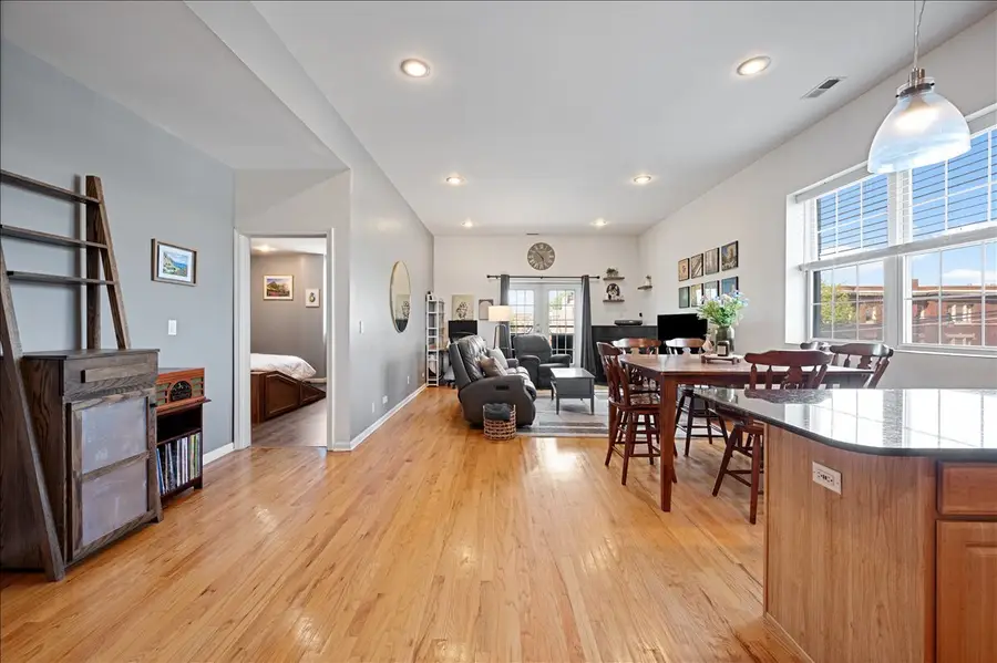 3225 W Fullerton Avenue #3-NE, Chicago, IL 60647 - #2