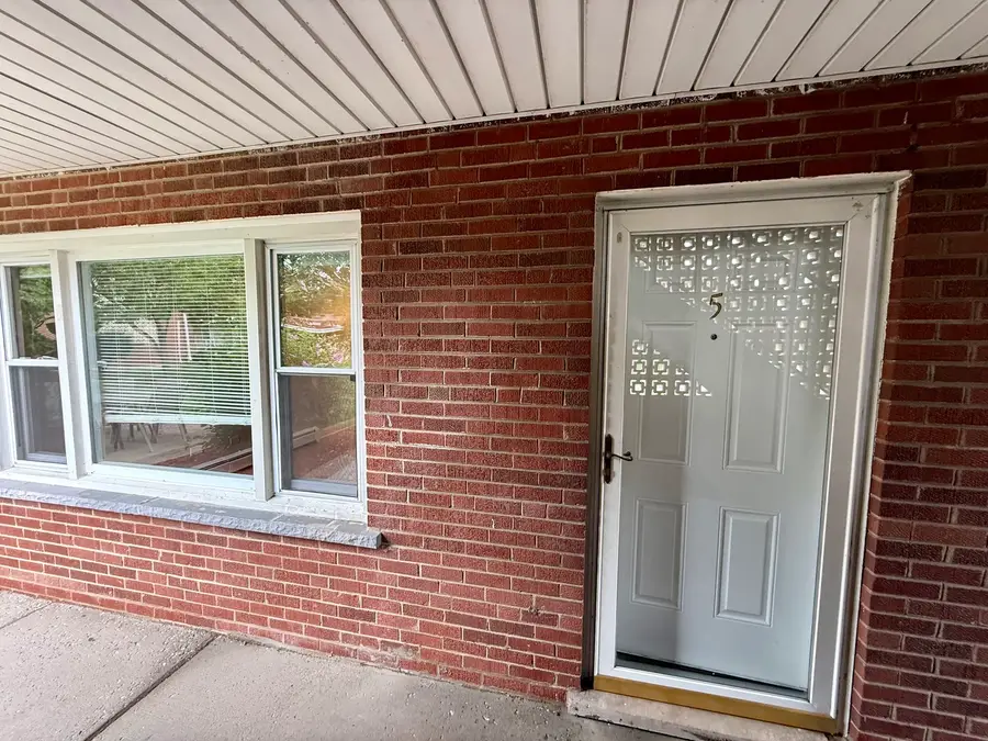 101 Dover Drive #5, Des Plaines, IL 60018 - #3