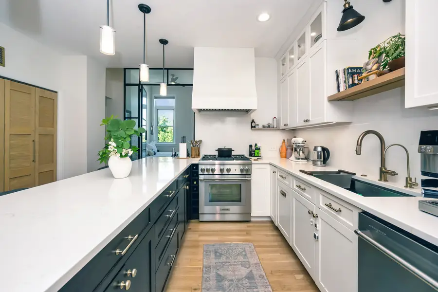1701 W Terra Cotta Place #E, Chicago, IL 60614 - #3