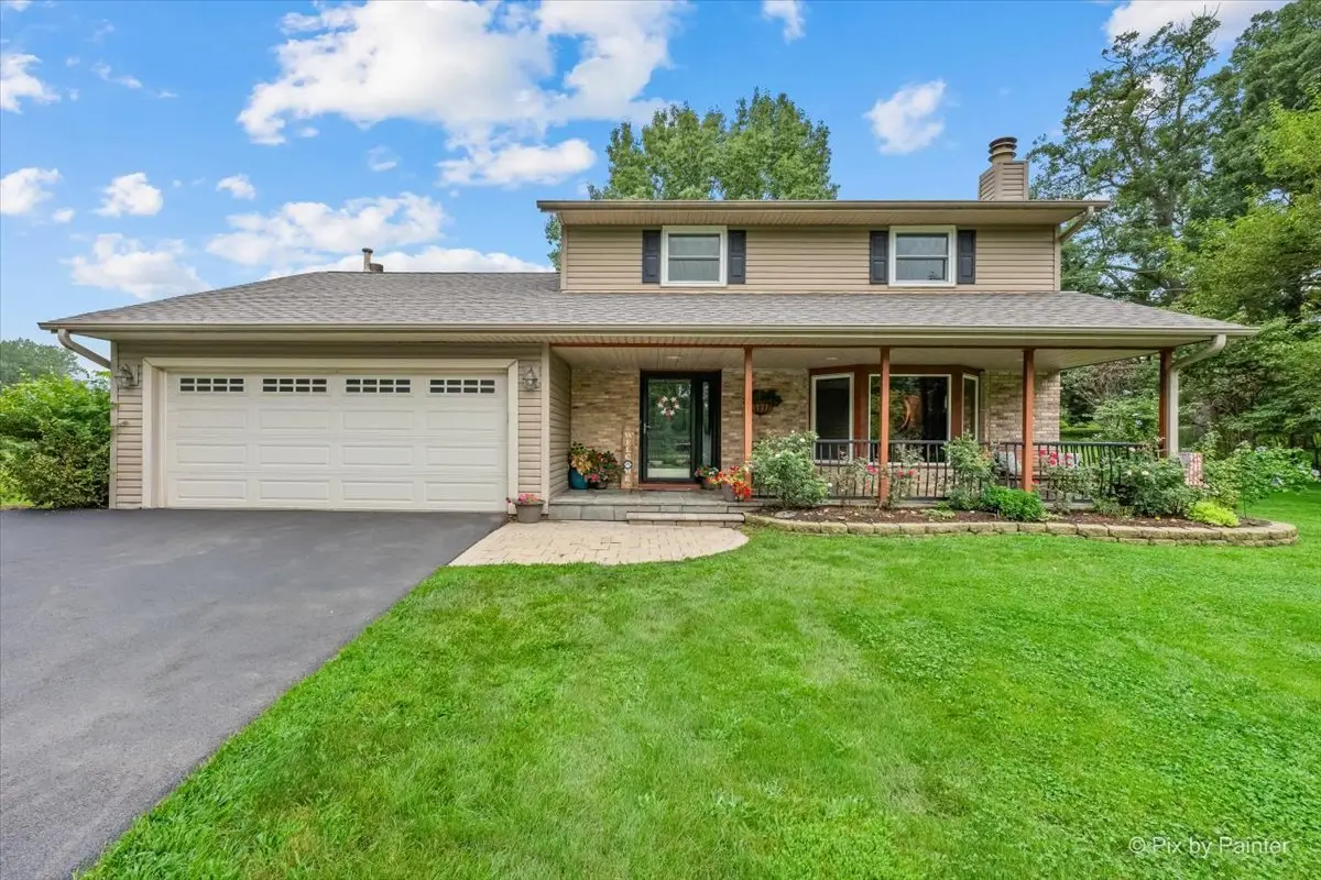 38W686 Ridgewood Lane, Elgin, IL 60124 - #1