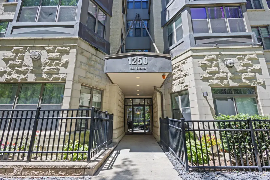 1250 S Indiana Avenue #704, Chicago, IL 60605 - #2