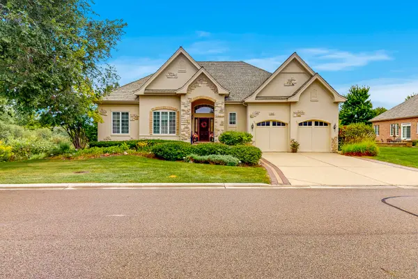 1043 Ridgeview Drive, Inverness, IL 60010
