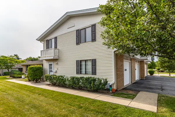 17 Dennis Court #773, Schaumburg, IL 60193