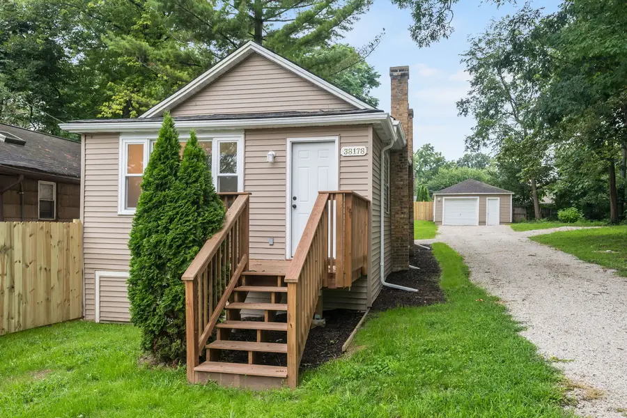 38178 N 1st Avenue, Spring Grove, IL 60081 - #2