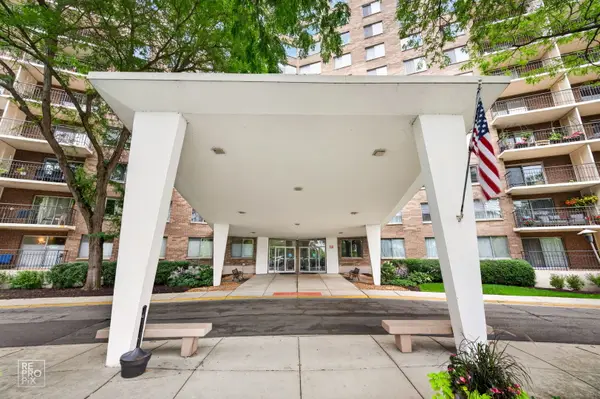 7141 N Kedzie Avenue #910, Chicago, IL 60645