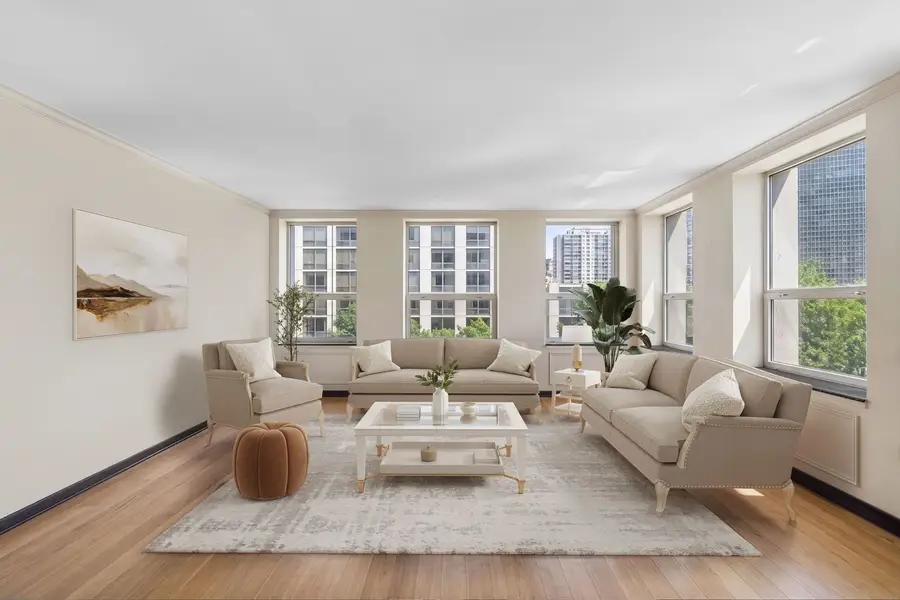 2626 N Lakeview Avenue #302, Chicago, IL 60614 - #3