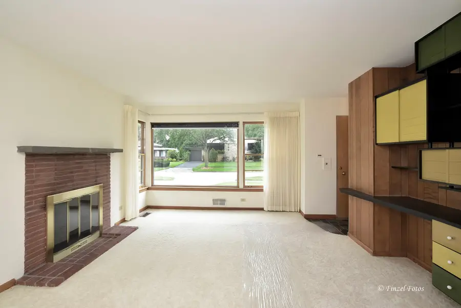 516 S Main Street, Mount Prospect, IL 60056 - #2