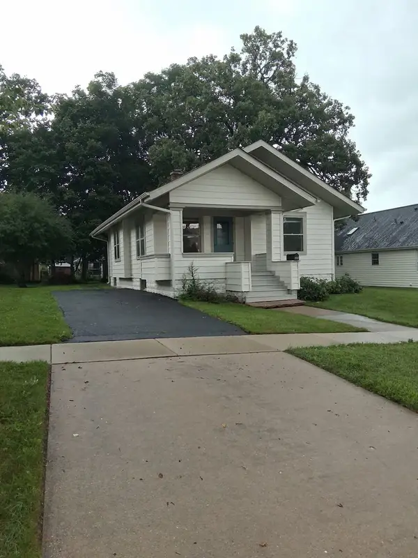 1104 N Jefferson Street, Harvard, IL 60033