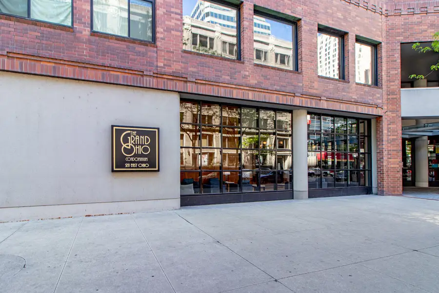 211 E Ohio Street #2015, Chicago, IL 60611 - #3