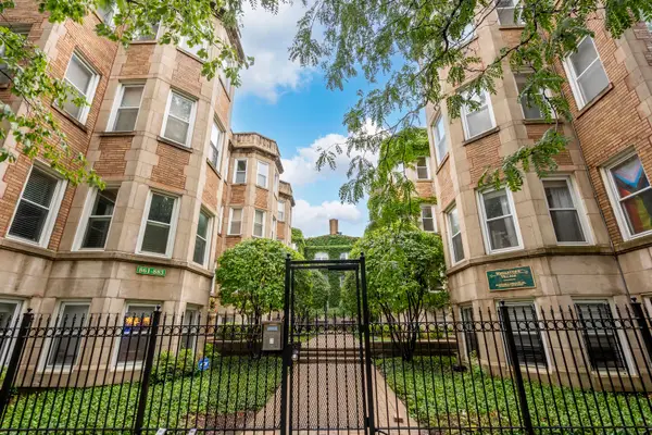 869 W Cornelia Avenue #3, Chicago, IL 60657