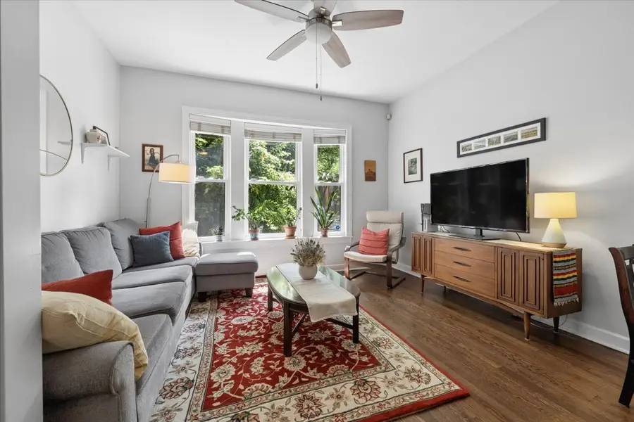2924 W Berteau Avenue #1, Chicago, IL 60618 - #3