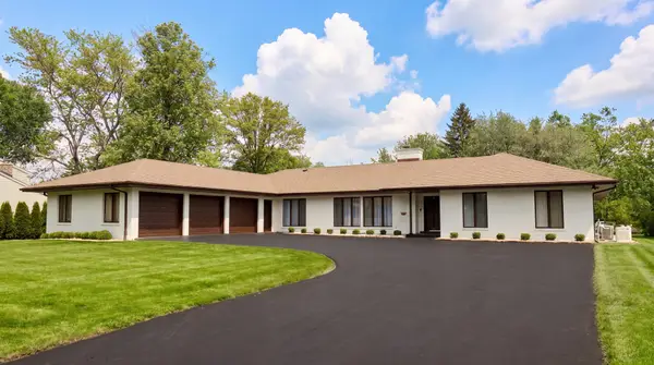 23378 N Apple Hill Lane, Lincolnshire, IL 60069