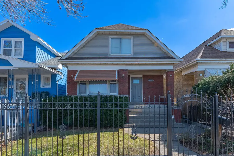 3743 N Kimball Street, Chicago, IL 60618 - #2