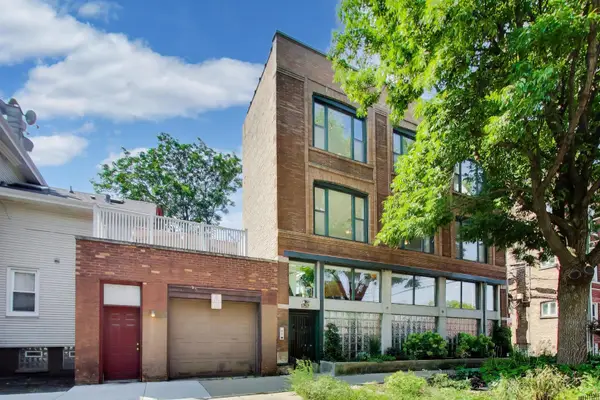1757 W Sunnyside Avenue #A, Chicago, IL 60640