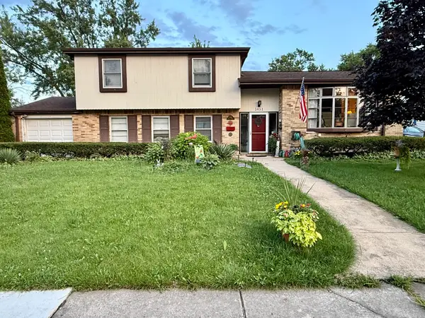 1451 E Gloria Drive, Palatine, IL 60074