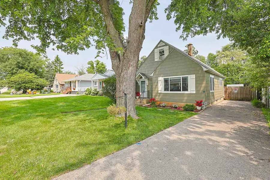 1429 Ridgeway Avenue, Round Lake Beach, IL 60073 - #2