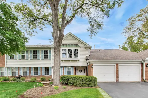592 Edinburgh Lane #B, Prospect Heights, IL 60070