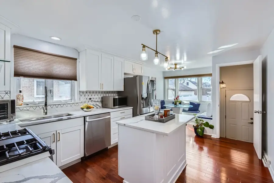 11246 S Whipple Street, Chicago, IL 60655 - #3
