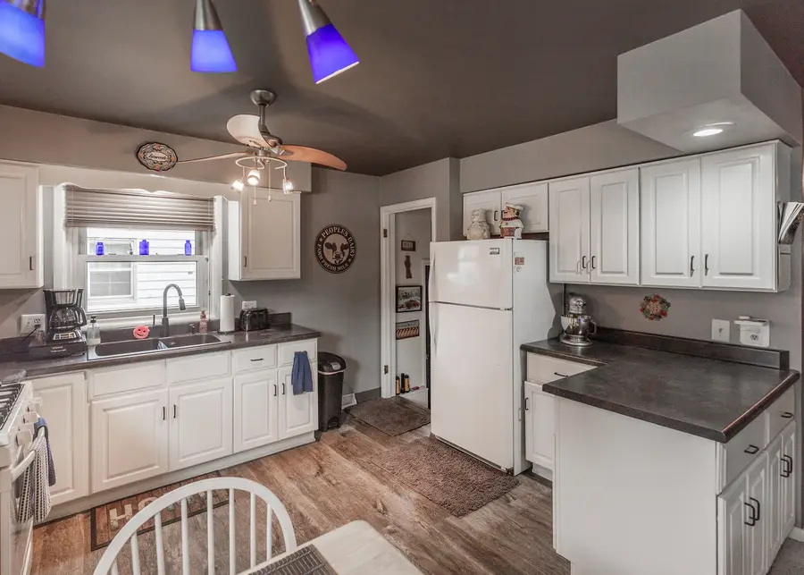 2127 36th Street, Rock Island, IL 61201 - #3