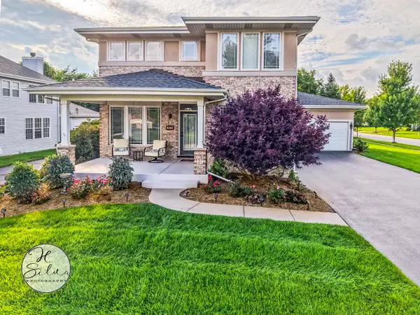 1410 Grand Pointe Boulevard, West Dundee, IL 60118