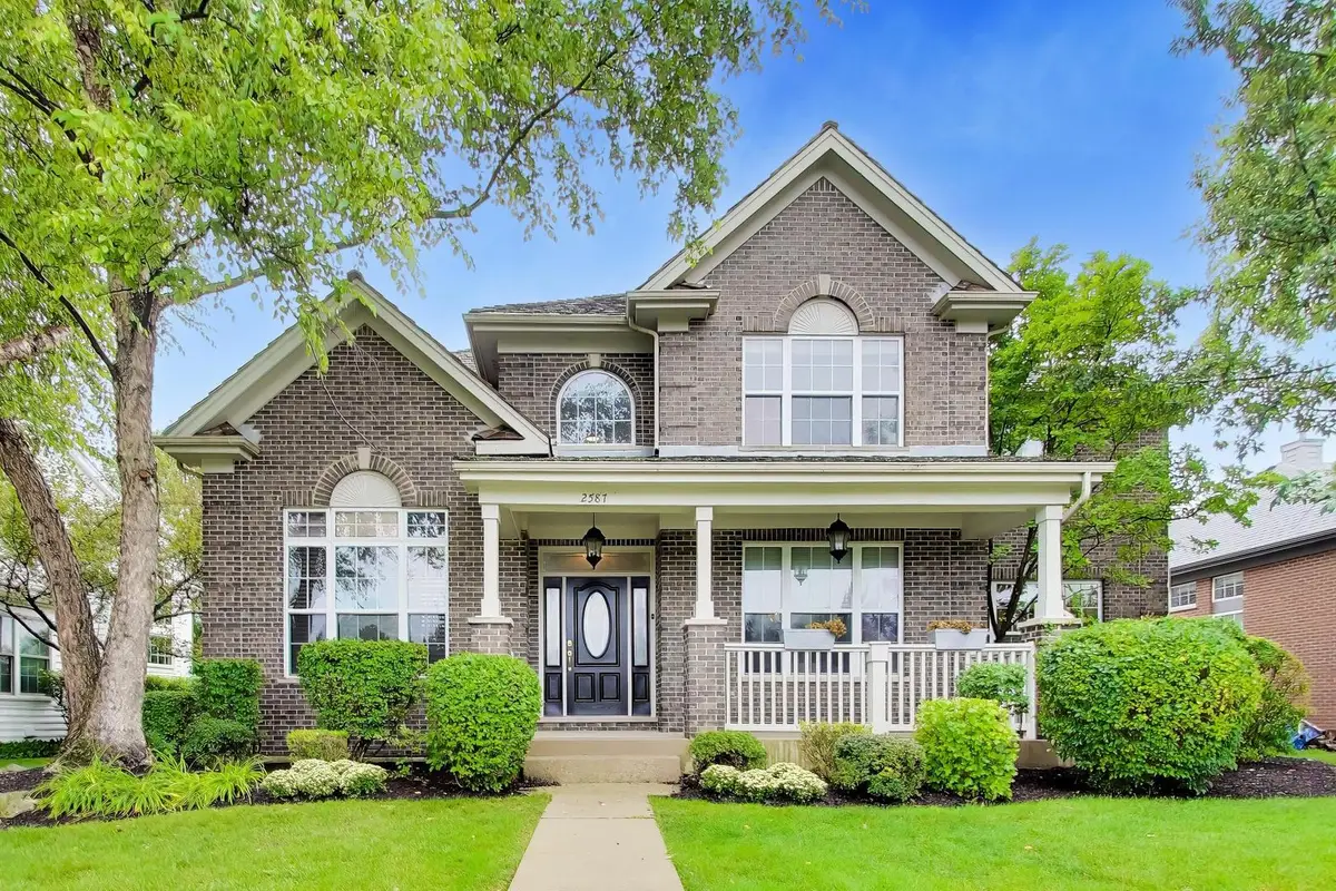 2587 Chestnut Avenue, Glenview, IL 60026 - #1