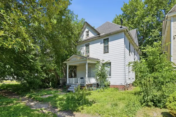 1205 14th 1/2 Street, Rock Island, IL 61201