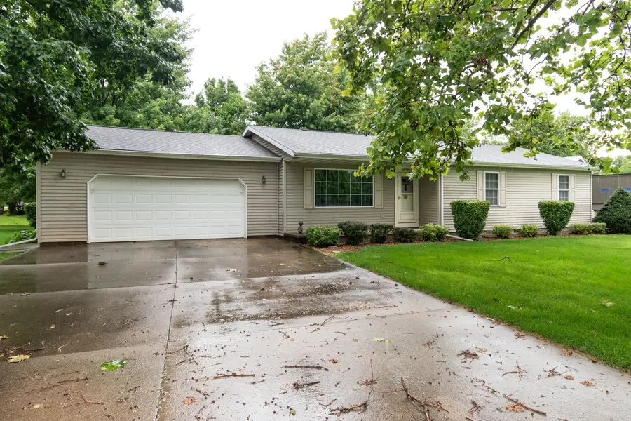 401 N West Street, Odell, IL 60460 - #3