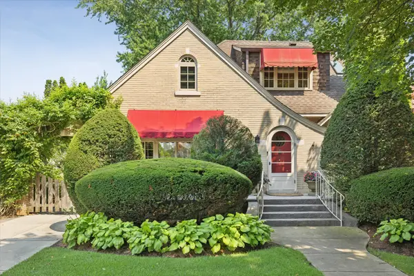 411 N Belmont Avenue, Arlington Heights, IL 60004