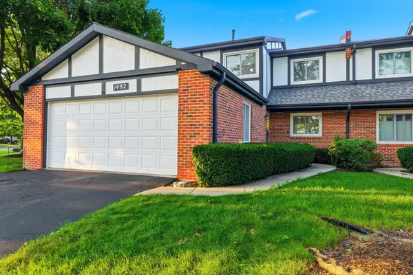 1492 Circle Court, Elk Grove Village, IL 60007