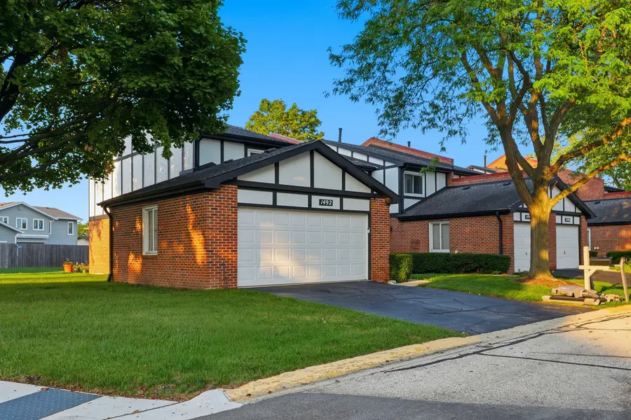 1492 Circle Court, Elk Grove Village, IL 60007 - #2