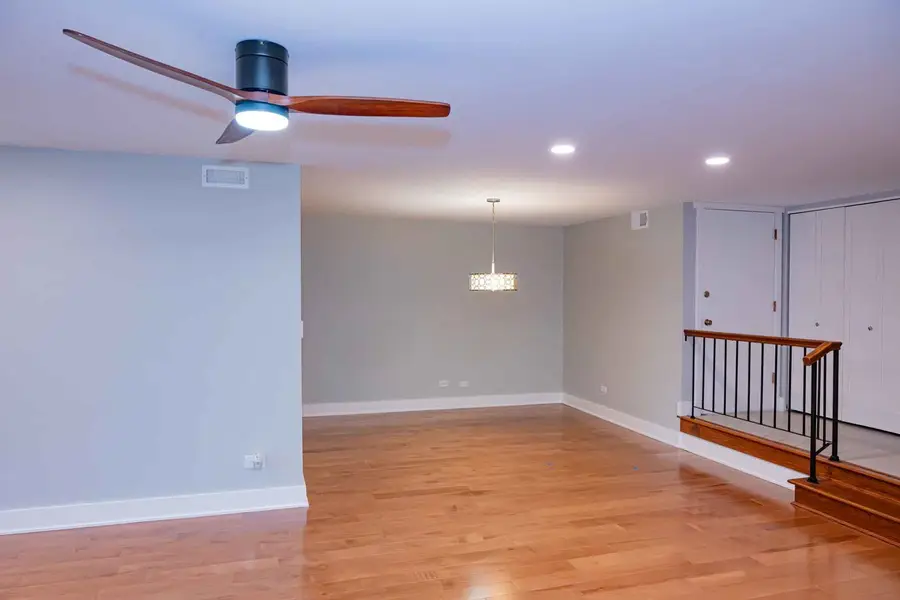 8235 Poplar Lane #1A, Palos Hills, IL 60465 - #3