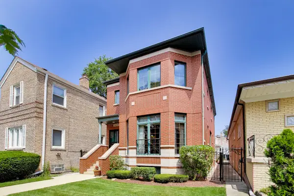 5837 N Virginia Avenue, Chicago, IL 60659