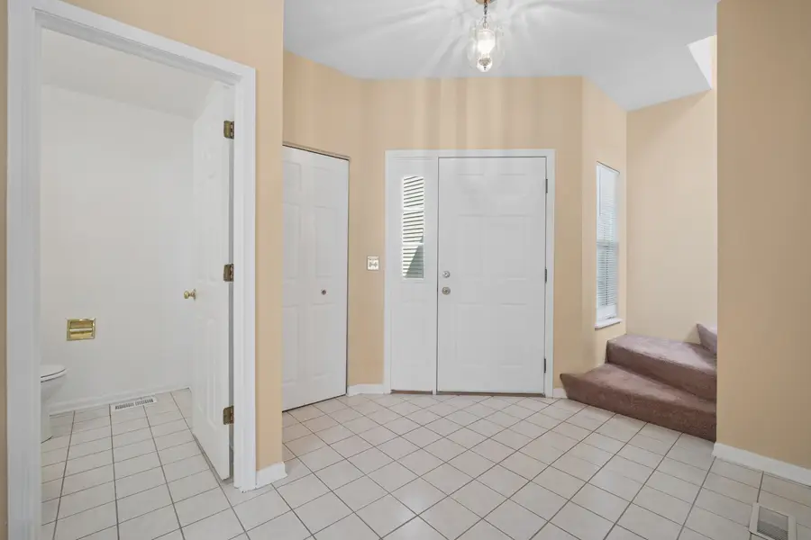 946 Cynthia Lane, Lake In The Hills, IL 60156 - #3