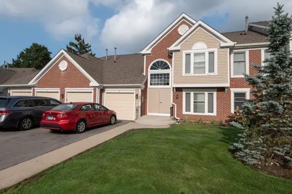 1891 Fox Run Drive #A1, Elk Grove Village, IL 60007