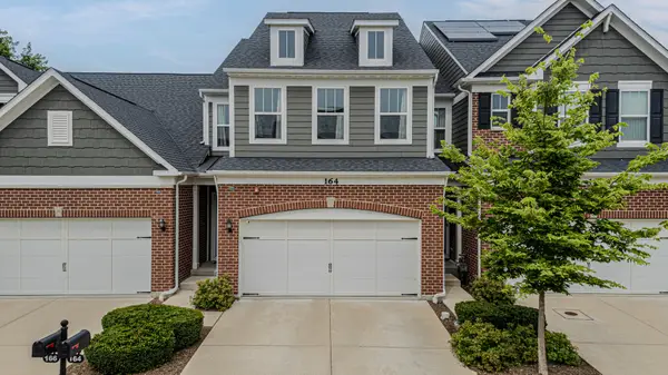 164 Roslyn Place, Bloomingdale, IL 60108