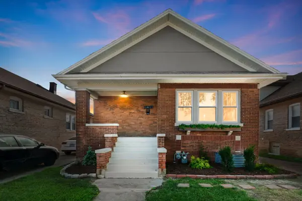 1911 S 11th Avenue, Maywood, IL 60153
