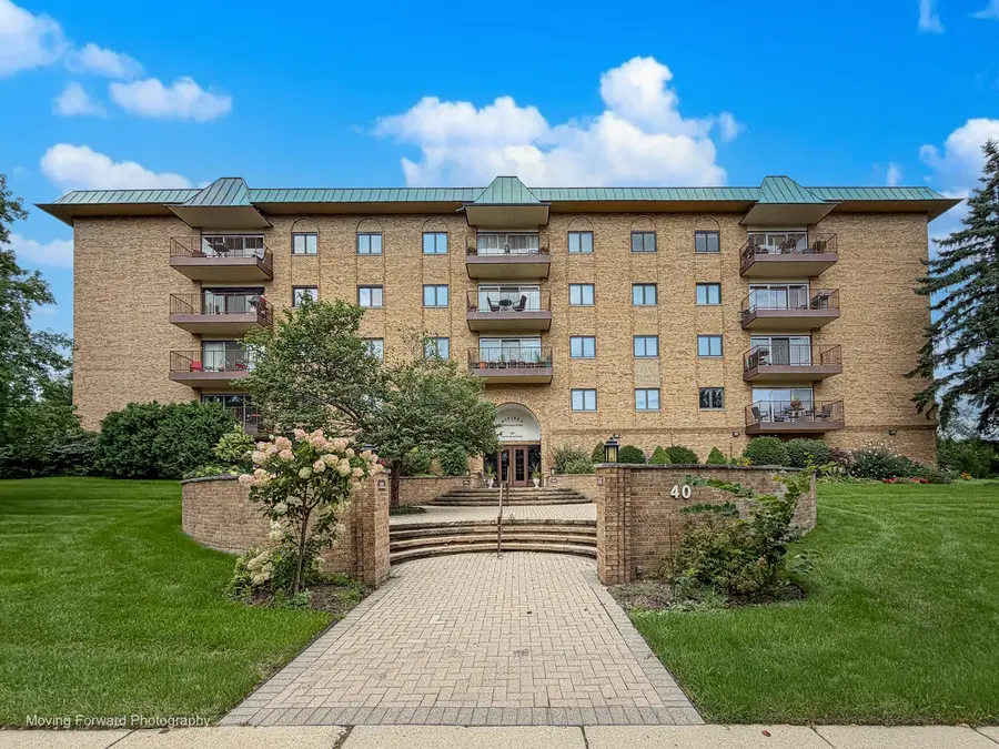 40 S Main Street #2C, Glen Ellyn, IL 60137 - #2
