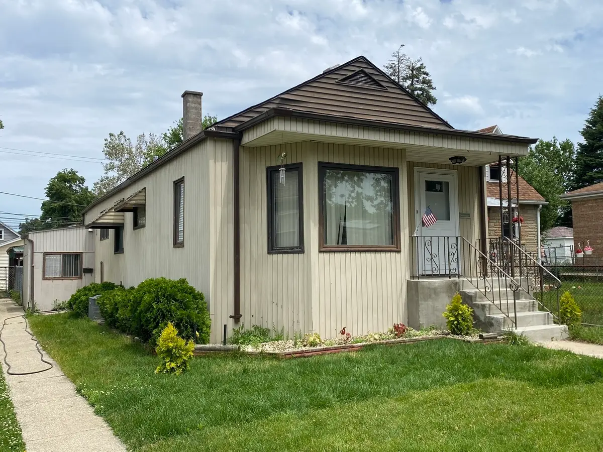 2734 W 98th Place, Evergreen Park, IL 60805 - #1