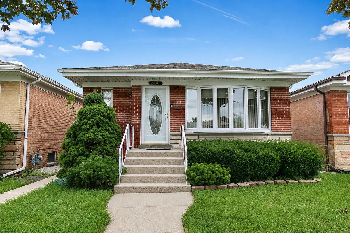 7539 W Strong Street, Harwood Heights, IL 60706 - #1