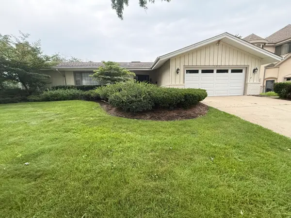 1117 Summit Hills Lane, Naperville, IL 60563