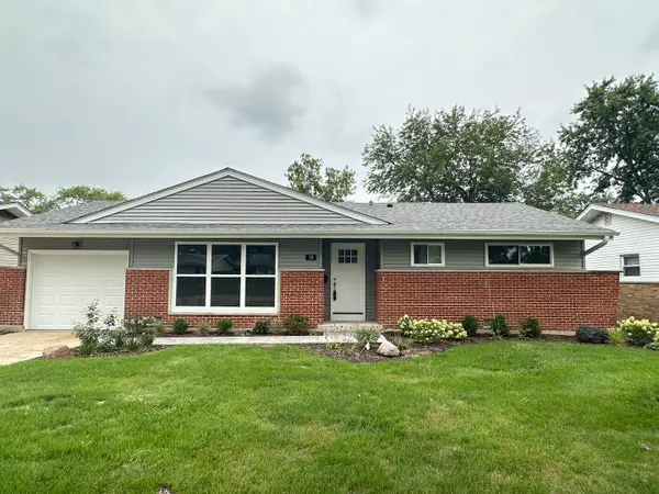 38 Evergreen Street, Elk Grove Village, IL 60007