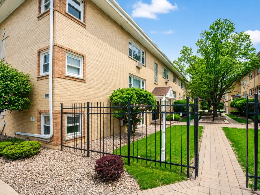 6634 W 95th Street #1D, Oak Lawn, IL 60453 - #2